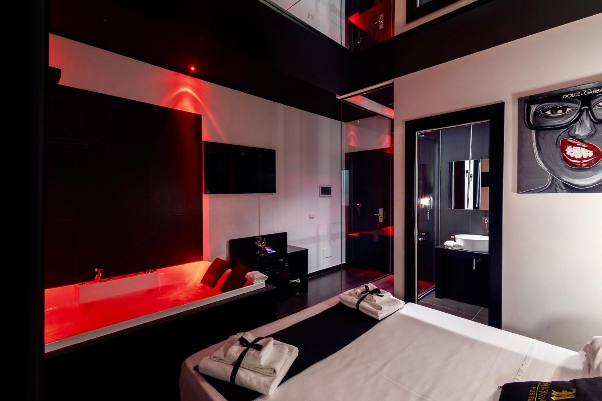 Maximum Hub Suite&Spa Palermo Exterior photo