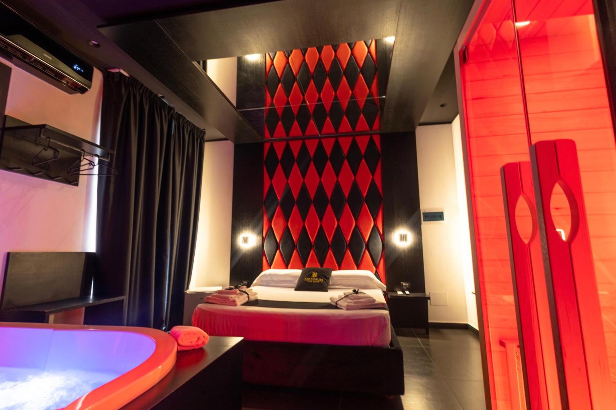 Maximum Hub Suite&Spa Palermo Exterior photo