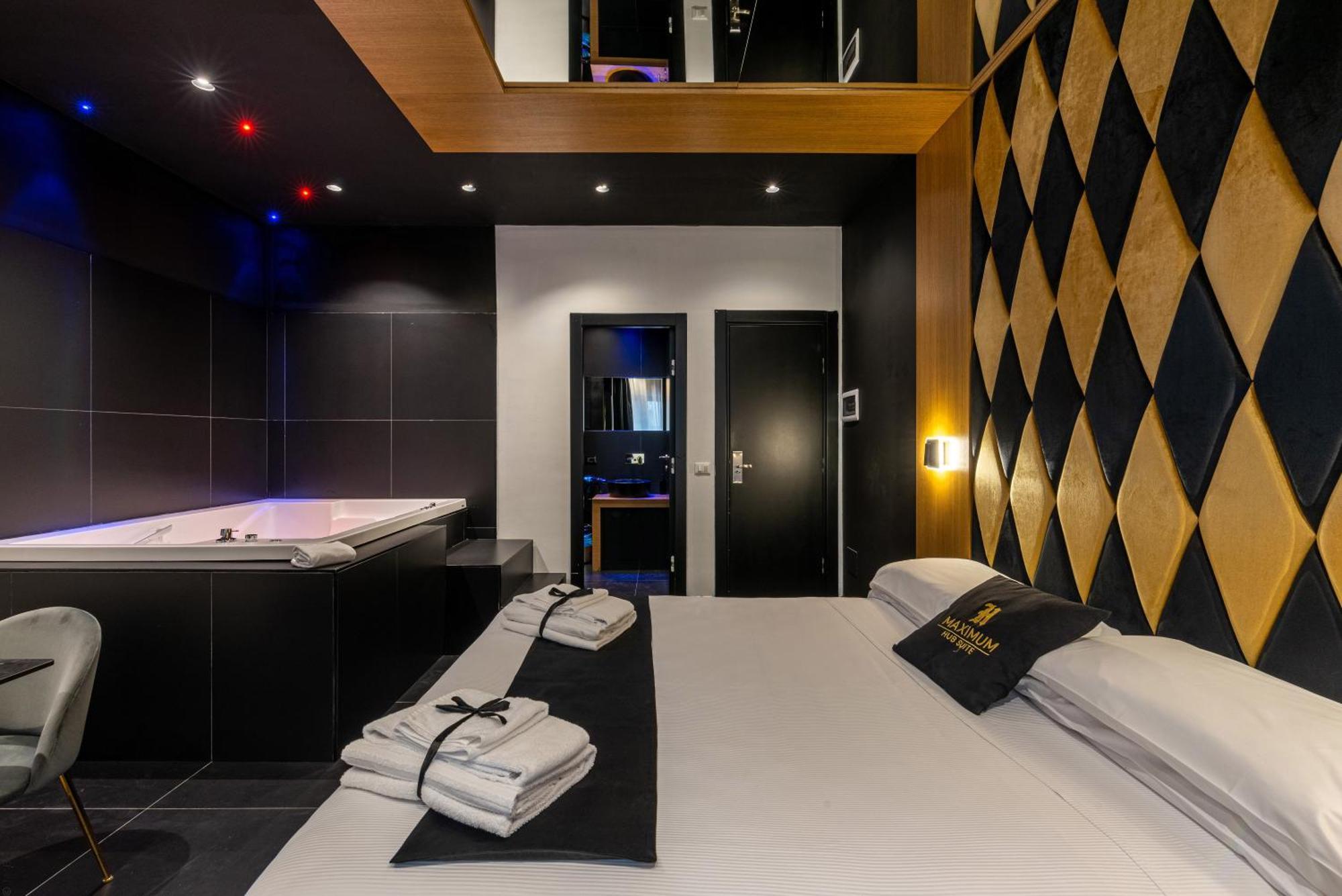 Maximum Hub Suite&Spa Palermo Exterior photo